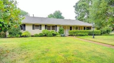 Main picture of 456 Thorton Dr