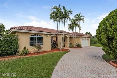 Main picture of 16990 SW 156th Ct