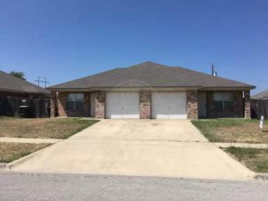 Main picture of 4211 Thunder Creek Dr