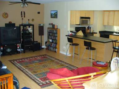 Main picture of 1436 W Farwell Ave