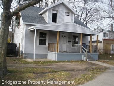 Main picture of 1409 Kalamazoo Ave SE