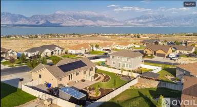 Main picture of 319 W Lariat Blvd