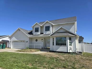 Main picture of 662 W 700 S