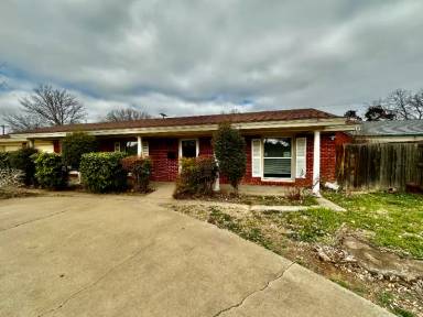 Main picture of 2532 70th St