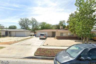 Main picture of 45059 15th St W