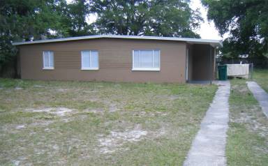 Main picture of 932 Edgewater Cir