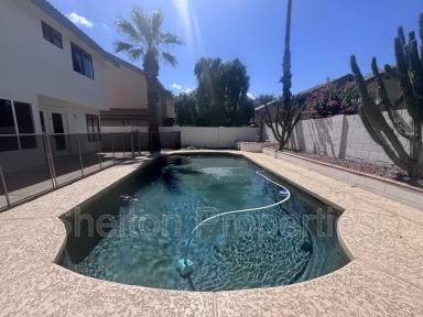 Main picture of 1150 N Cambridge St