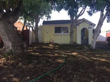 Main picture of 518 8th St