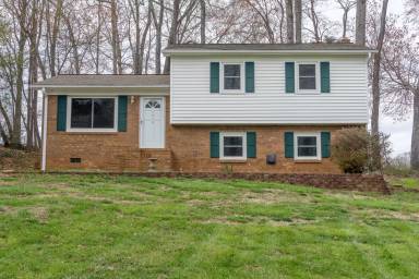 Main picture of 1078 Dogwood Dr