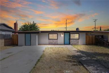 Main picture of 304 E Santa Clara St