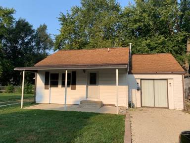 Main picture of 2927 S Glenwood Ave