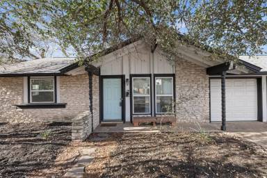 Main picture of 3203B Mossrock Dr