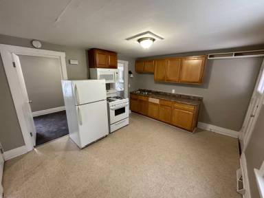 Main picture of 8722 W Mitchell St