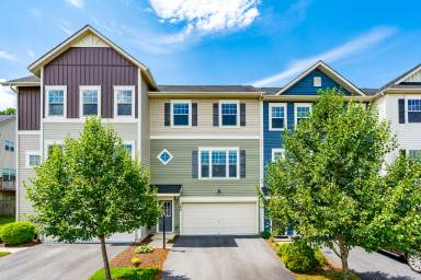 Main picture of 203 Centennial Dr