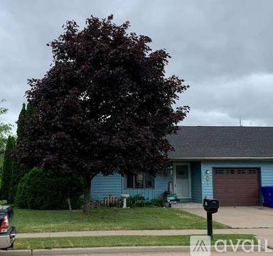 Main picture of 402 Frances St