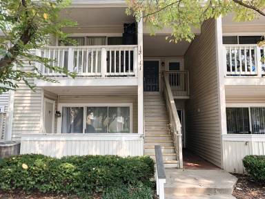 Main picture of Farmingdale Condominium