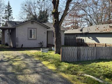 Main picture of 1221 SW I St