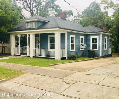 Main picture of 1004 Oak St