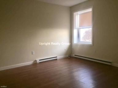 Main picture of 512 S Main St