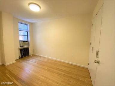 Main picture of 1680 York Ave