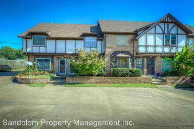 Main picture of 2519 S Florence Pl