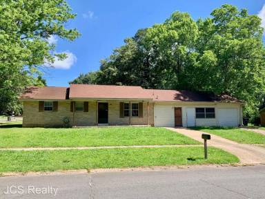 Main picture of 1828 W College Blvd