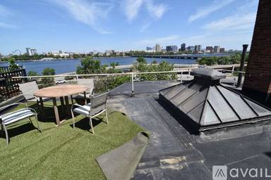 Main picture of 13 Bay State Rd