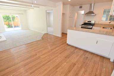 Main picture of 5659 Lathrop Dr