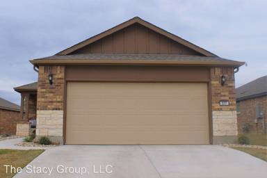 Main picture of 504 Hereford Ln