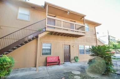 Main picture of 2211 Dorrington St