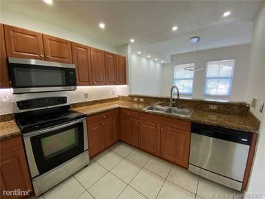 Main picture of 11201 NW 83rd St