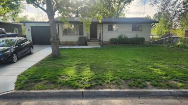 Main picture of 3779 Jackson Ave