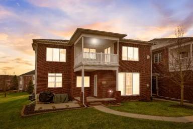 Main picture of 6825 Boulder Pointe Dr