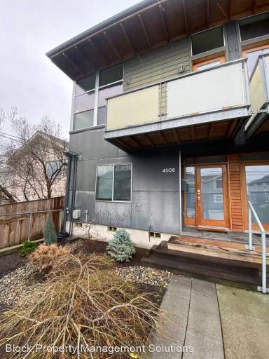 Main picture of 4508 41st Ave SW
