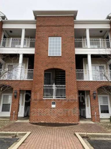 Main picture of Capstone Quarters