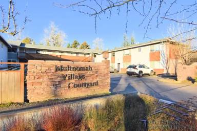 Main picture of 3925 SW Multnomah Blvd