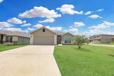 Main picture of 7453 Mossy Ridge Ln