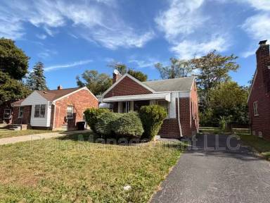 Main picture of 18286 Oakfield St