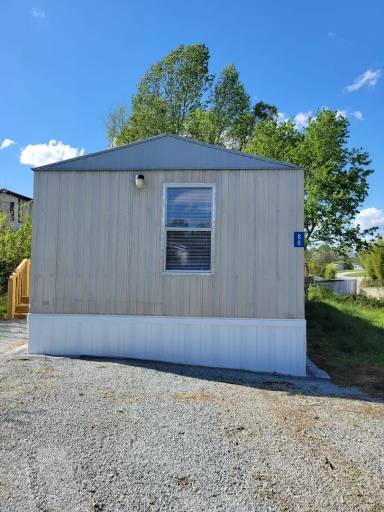 Main picture of Clover Creek Village