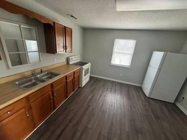 Main picture of 6741 Ringgold Rd