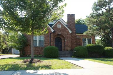 Main picture of 1323 S Stockton St