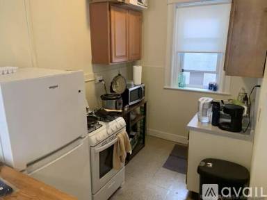 Main picture of 60 Woodstock Ave