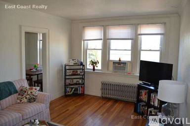 Main picture of 2045 Commonwealth Ave
