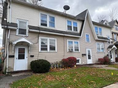 Main picture of 216 Chadduck Ave