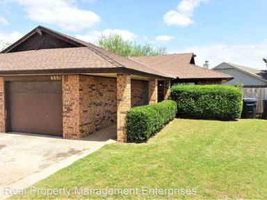 Main picture of 6801 Woodlake Dr