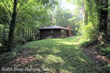 Main picture of 20 Ferncliff Dr