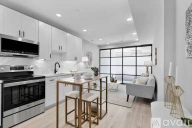 Main picture of 4014 Georgia Ave NW