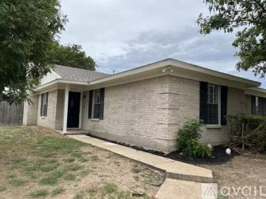 Main picture of 8836 Hidden Hill Dr