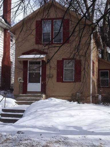 Main picture of 405 4th St