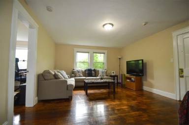 Main picture of 4907 Washington St